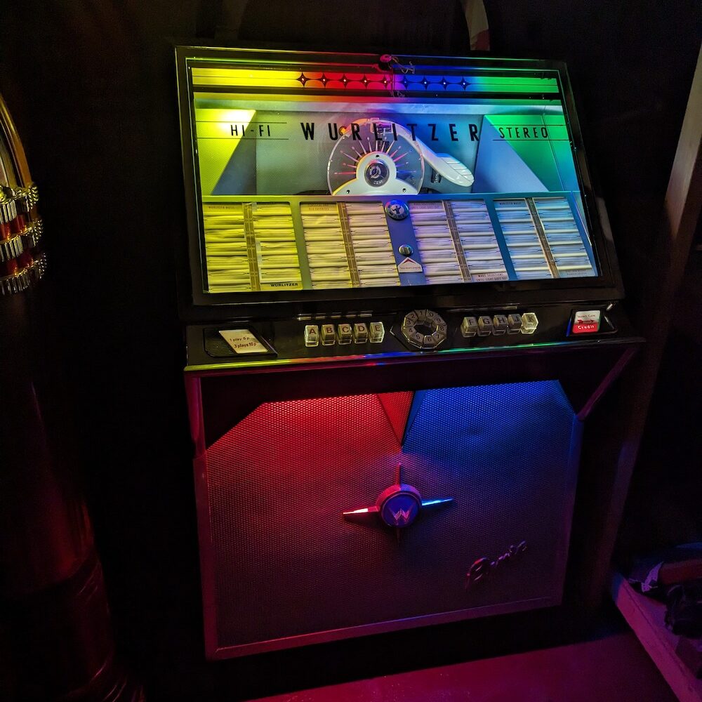 Wurlitzer lyric 1966 3