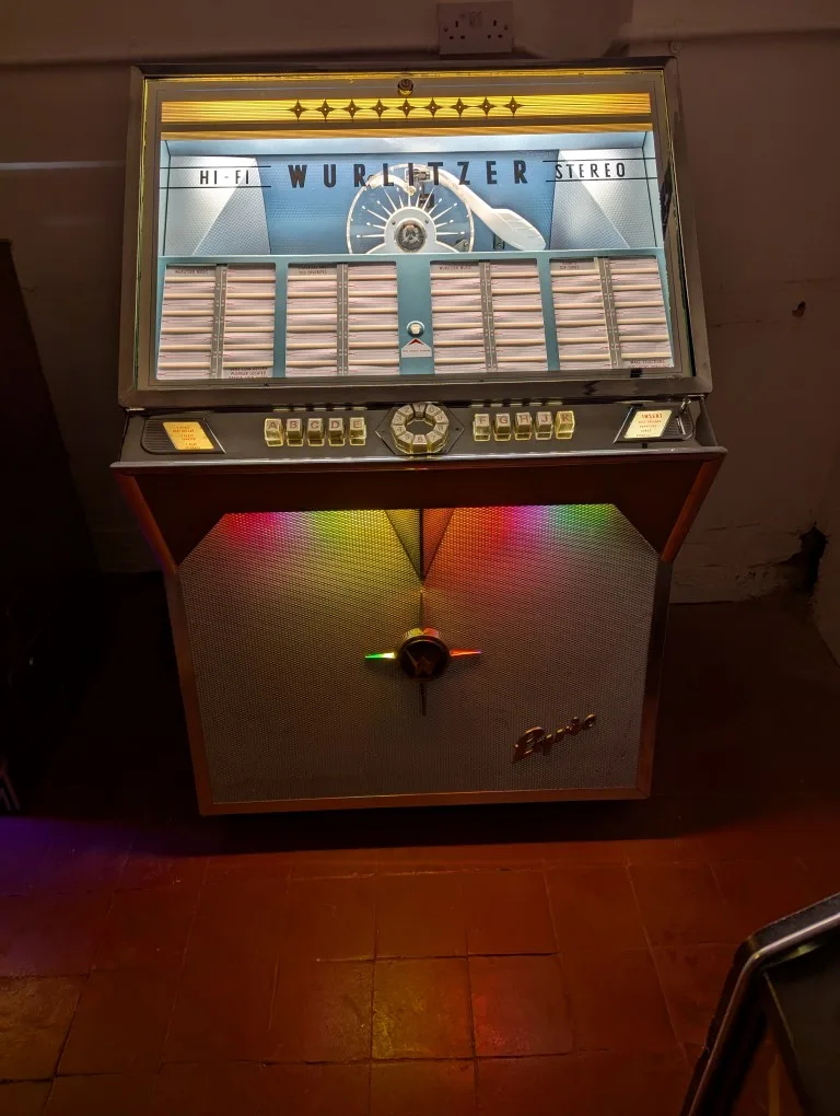 Wurlitzer lyric E -1966 - Image 3