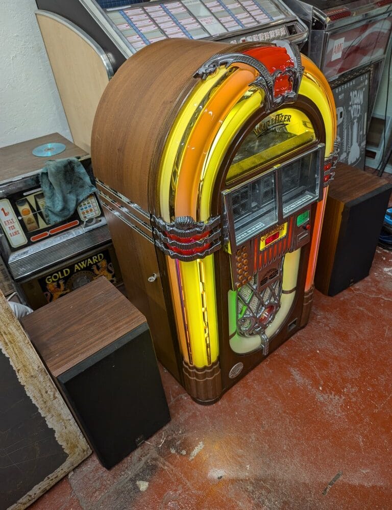 Alternative view of Wurlitzer Princess