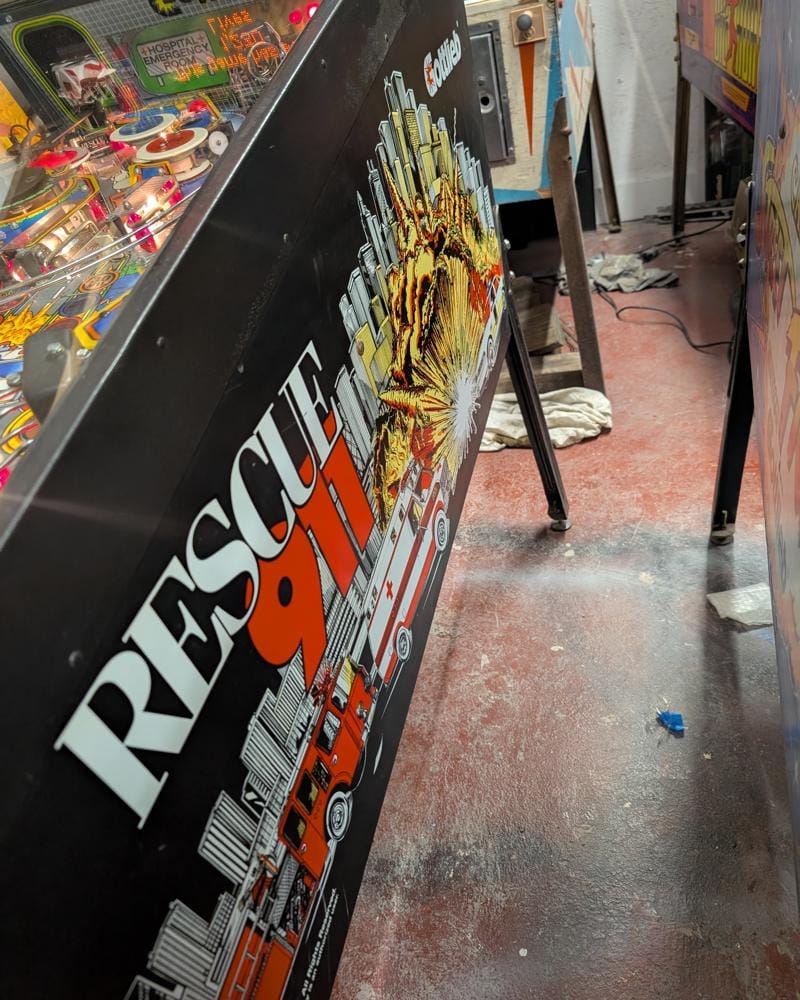 Alternative view of Gottliebs "rescue 911" pinball machine